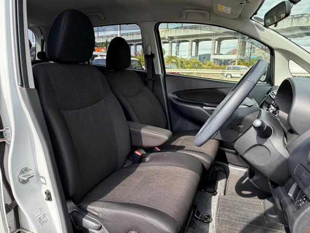 eKカスタム G ワンオーナー/7インチメモリーナビ/フルセグ/バックカメラ/Bluetooth&USB接続/CD&SD&DVD再生/Mサーバー/HIDヘッドライト/運転席シートヒーター/アイドリングストップ(23枚目)