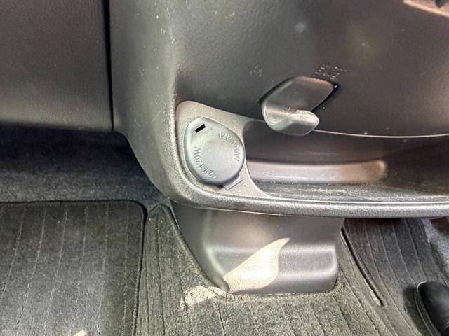 eKカスタム G ワンオーナー/7インチメモリーナビ/フルセグ/バックカメラ/Bluetooth&USB接続/CD&SD&DVD再生/Mサーバー/HIDヘッドライト/運転席シートヒーター/アイドリングストップ(41枚目)