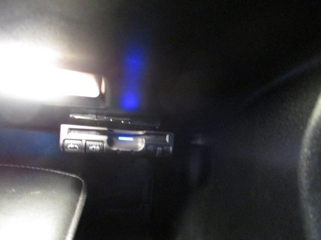 １シリーズ １１６ｉ　スポーツ　ＥＴＣ　アルミホイール　オートライト　ＨＩＤ　スマートキー　アイドリングストップ　ＡＴ　盗難防止システム　ＡＢＳ　ＥＳＣ　ＣＤ　ミュージックプレイヤー接続可　エアコン　パワーステアリング（6枚目）