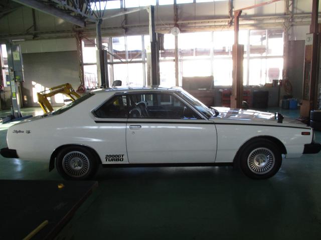 スカイライン 2000GT-E X アルミホイール MT ターボ 記録簿 エアコン パワーウィンドウ(14枚目)