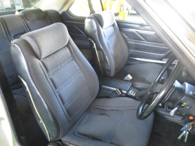 スカイライン 2000GT-E X アルミホイール MT ターボ 記録簿 エアコン パワーウィンドウ(24枚目)