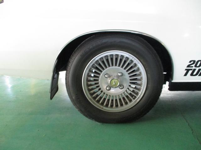 スカイライン 2000GT-E X アルミホイール MT ターボ 記録簿 エアコン パワーウィンドウ(35枚目)