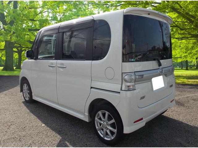 タント カスタムＸスペシャル　スマートキー　アイドリングストップ　ディスチャージャーヘッドランプ　電動スライドドア　ナビ　フルセグＴＶ　フォグランプ（9枚目）