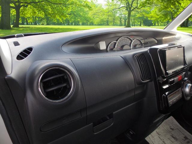 タント カスタムＸスペシャル　スマートキー　アイドリングストップ　ディスチャージャーヘッドランプ　電動スライドドア　ナビ　フルセグＴＶ　フォグランプ（10枚目）