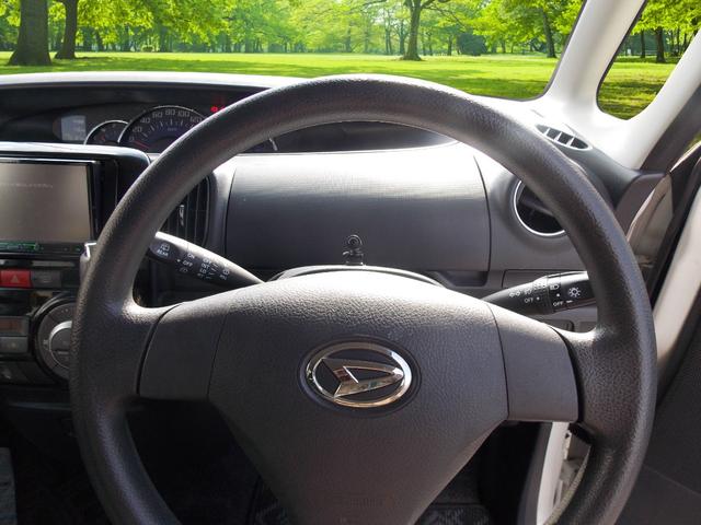 タント カスタムＸスペシャル　スマートキー　アイドリングストップ　ディスチャージャーヘッドランプ　電動スライドドア　ナビ　フルセグＴＶ　フォグランプ（11枚目）