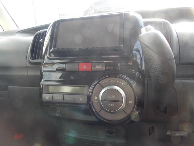 タント カスタムＸスペシャル　スマートキー　アイドリングストップ　ディスチャージャーヘッドランプ　電動スライドドア　ナビ　フルセグＴＶ　フォグランプ（12枚目）