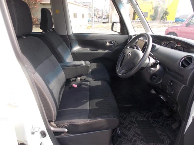 タント カスタムＸスペシャル　スマートキー　アイドリングストップ　ディスチャージャーヘッドランプ　電動スライドドア　ナビ　フルセグＴＶ　フォグランプ（14枚目）