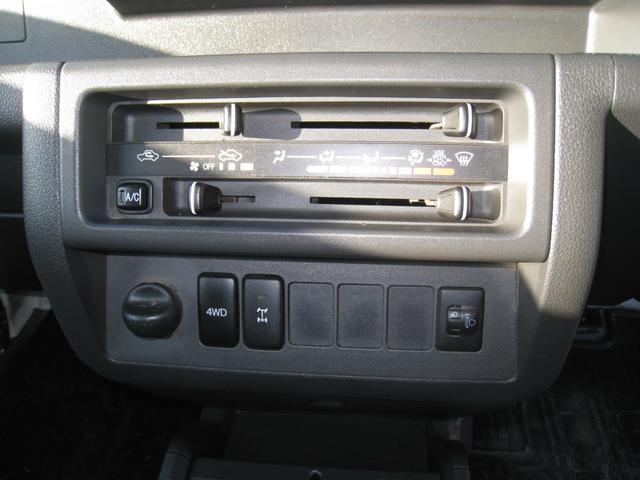 ハイゼットトラック スタンダード　農用スペシャル　ＰＳ　エアコン付　整備記録簿　　ワンオーナー　４枚リーフ　Ｈｉ－Ｌｏ切替付き　デフロック付き　作業灯　エアバック（11枚目）