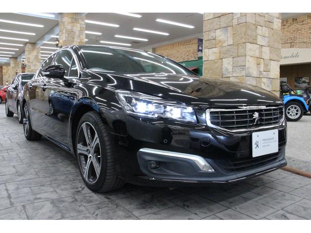 GT ブルーHDi 禁煙車/認定中古車/1オーナー/SDナビTV/Bカメラ/ハーフ革S/シートH/Pシート/LEDヘッドライト/スマートキー/クリアランスソナー/ETC2.0/アルミ/CD/ブラインドスポット(9枚目)