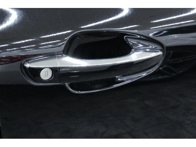 GT ブルーHDi 禁煙車/認定中古車/1オーナー/SDナビTV/Bカメラ/ハーフ革S/シートH/Pシート/LEDヘッドライト/スマートキー/クリアランスソナー/ETC2.0/アルミ/CD/ブラインドスポット(13枚目)