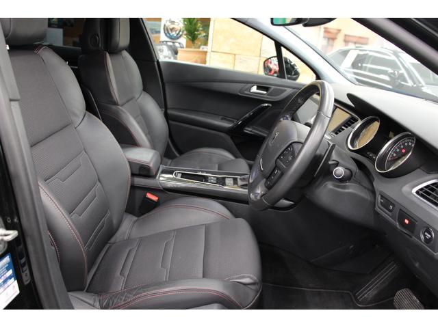 GT ブルーHDi 禁煙車/認定中古車/1オーナー/SDナビTV/Bカメラ/ハーフ革S/シートH/Pシート/LEDヘッドライト/スマートキー/クリアランスソナー/ETC2.0/アルミ/CD/ブラインドスポット(18枚目)