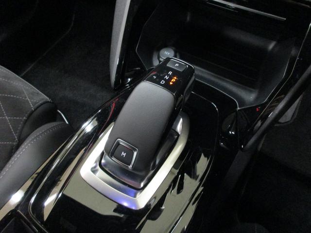 ＧＴ　正規認定中古車／１オーナー／禁煙車／ＡＣＣ／衝突軽減Ｂ／ＡｐｐｌｅＣａｒＰｌａｙ／ＡｎｄｒｏｉｄＡｕｔｏ／ハーフ革Ｓ／バックカメラ／車線逸脱警告／シートＨ／ＬＥＤヘッドライト／ＦＯＣＡＬ(19枚目)