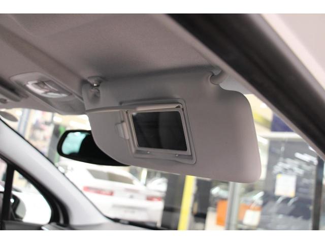 シグネチャー　正規認定中古車／禁煙車／衝突軽減Ｂ／ＡｐｐｌｅＣａｒＰｌａｙ／ＡｎｄｒｏｉｄＡｕｔｏ／ナビＴＶ／バックカメラ／Ｂｌｕｅｔｏｏｔｈオーディオ／クリアランスソナー／パーキングセンサー(32枚目)