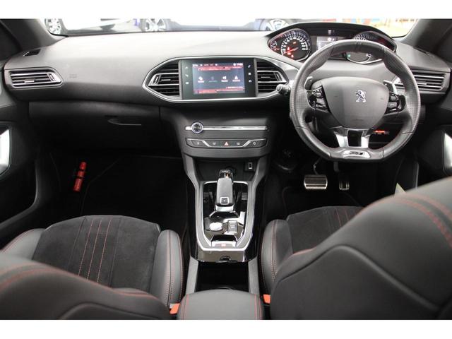 ３０８ ＳＷ　ＧＴ　ブルーＨＤｉ　正規認定中古車／１オーナー／禁煙車／ＡｐｐｌｅＣａｒＰｌａｙ／ＡｎｄｒｏｉｄＡｕｔｏ／ＡＣＣ／衝突軽減Ｂ／ハーフ革Ｓ／Ｂカメラ／ガラスルーフ／ＬＥＤヘッドライト／Ｂｌｕｅｔｏｏｔｈ／クリアランスソナー（6枚目）