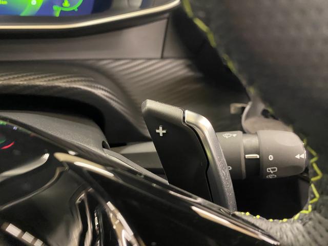 PEUGEOT 208 GT