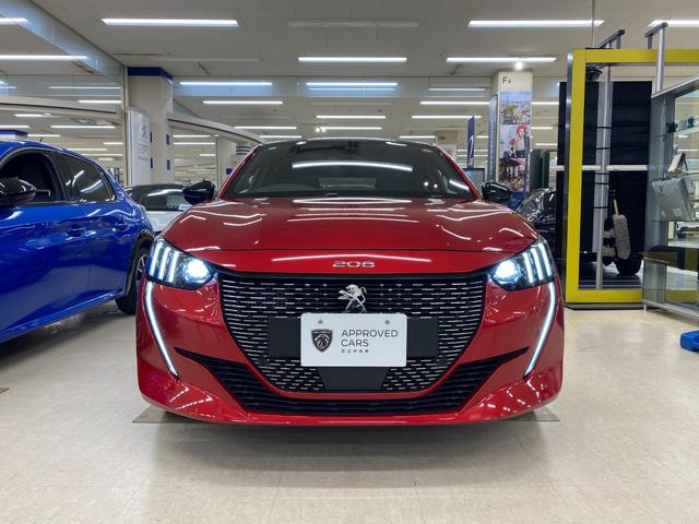 PEUGEOT 208 GT