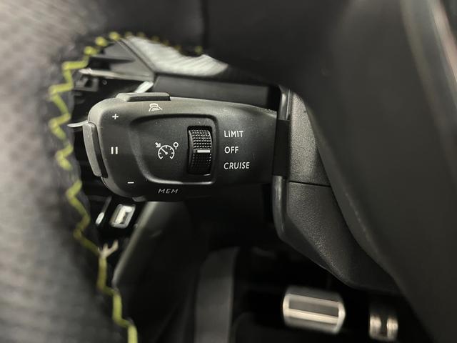 ２０８ ＧＴライン　禁煙／ＡＣＣ／衝突軽減Ｂ／ＡｐｐｌｅＣａｒｐｌａｙ／ＡｎｄｒｏｉｄＡｕｔｏ／ハーフ革Ｓ／ナビ／フルセグＴＶ／Ｂカメラ／車線逸脱警告／ＬＥＤヘッドライト／Ｂｌｕｅｔｏｏｔｈオーディオ／クリアランスソナー（20枚目）