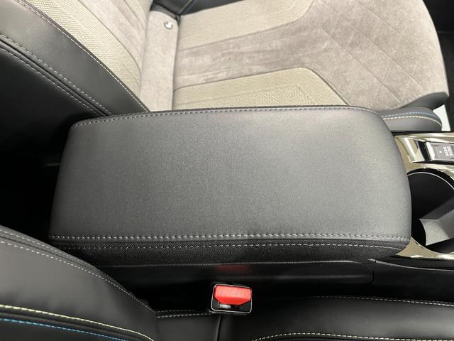 ２０８ ＧＴライン　禁煙／ＡＣＣ／衝突軽減Ｂ／ＡｐｐｌｅＣａｒｐｌａｙ／ＡｎｄｒｏｉｄＡｕｔｏ／ハーフ革Ｓ／ナビ／フルセグＴＶ／Ｂカメラ／車線逸脱警告／ＬＥＤヘッドライト／Ｂｌｕｅｔｏｏｔｈオーディオ／クリアランスソナー（40枚目）