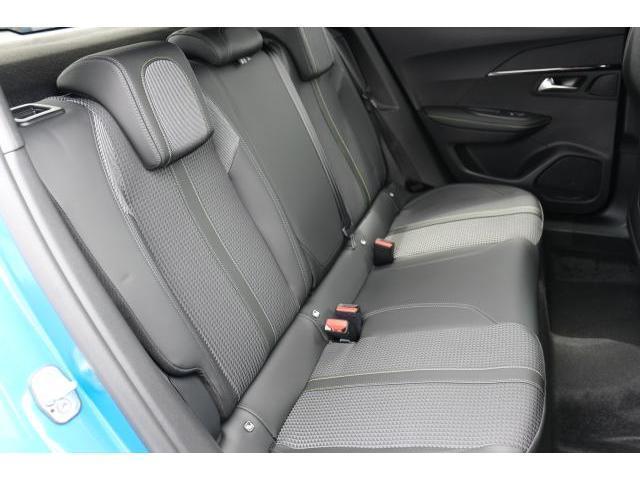 ｅ－２００８ ＧＴ　禁煙車／ＡＣＣ／衝突軽減Ｂ／ＡｐｐｌｅＣａｒＰｌａｙ／ＡｎｄｒｏｉｄＡｕｔｏ／バックカメラ／車線逸脱警告／シートＨ／Ｂｌｕｅｔｏｏｔｈオーディオ／クリアランスソナー（9枚目）