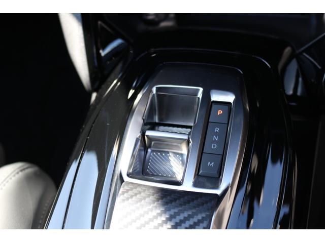 ２０８ ＧＴ　新車保証継承　バックモニター　アクティブクルーズコントロール　ＬＥＤヘッドライト　アップルカープレイ　アンドロイドオート　スマートキー（11枚目）