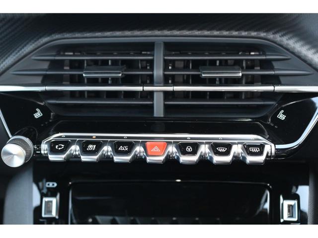 ＧＴ　ブルーＨＤｉ　新車保証継承　サンルーフ　クルーズコントロール　バックモニター　アップルカープレイ　純正１７インチアロイホイール(11枚目)