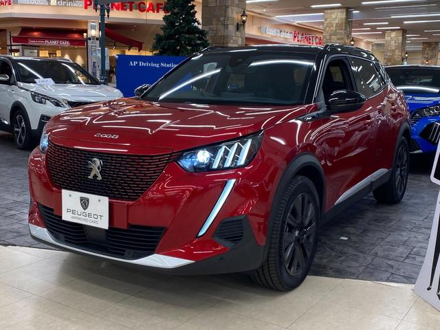 PEUGEOT E-2008 GT