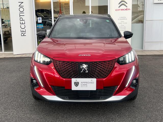 PEUGEOT E-2008 GT