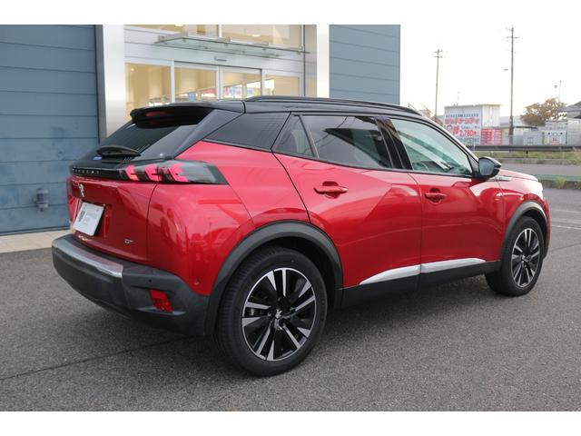PEUGEOT E-2008 GT