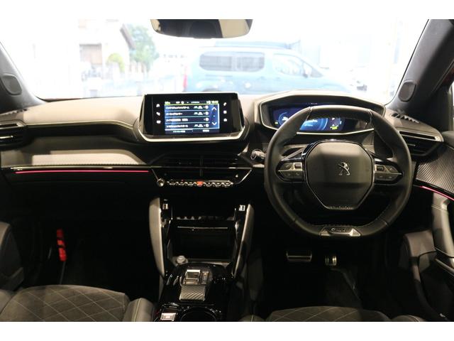 PEUGEOT E-2008 GT