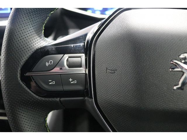 PEUGEOT E-2008 GT