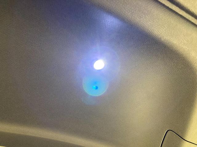 ３０８ ＧＴ　ブルーＨＤｉ　ディーゼルターボ　ディーゼルターボ　運転席パワーシート　運転席・助手席シートヒーター　ディスプレーミラー型ドライブレコーダー付　ＡｐｐｌｅＣａｒＰｌａｙ（43枚目）