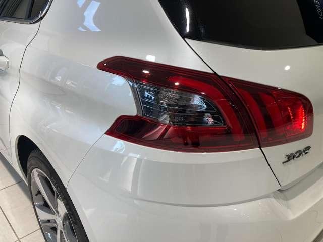 ３０８ アリュール　ブルーＨＤｉ　ディーゼルターボ　ディーゼルターボ　パノラマガラスルーフ　ＥＴＣ　コブラシフト　ＬＥＤヘッドライト　バックカメラ（6枚目）