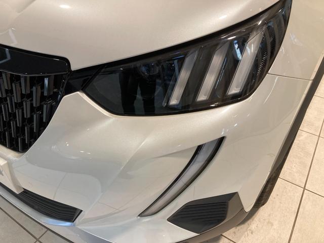 ２００８ ＧＴ　ブルーＨＤｉ　プレミアムエディション　電動ガラスサンルーフ　運転席電動シート　ＥＴＣ　運転席＆助手席シートヒーター付　新車保証継承　ワンオーナー　運転席パワーシート　ＬＥＤヘッドライ　バックカメラ　ディーゼルターボ（5枚目）