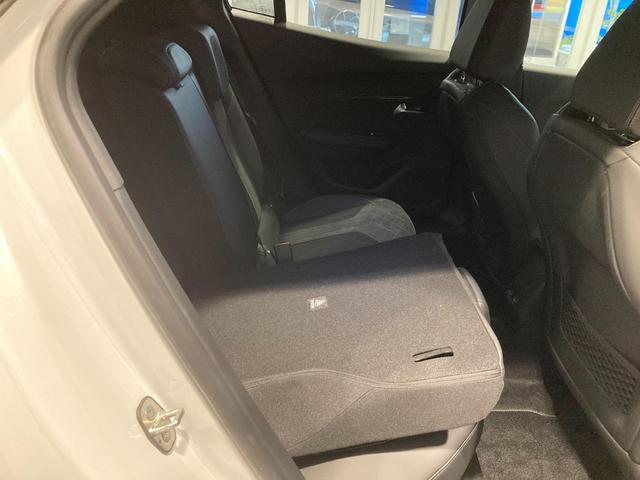 ２００８ ＧＴ　ブルーＨＤｉ　プレミアムエディション　電動ガラスサンルーフ　運転席電動シート　ＥＴＣ　運転席＆助手席シートヒーター付　新車保証継承　ワンオーナー　運転席パワーシート　ＬＥＤヘッドライ　バックカメラ　ディーゼルターボ（15枚目）