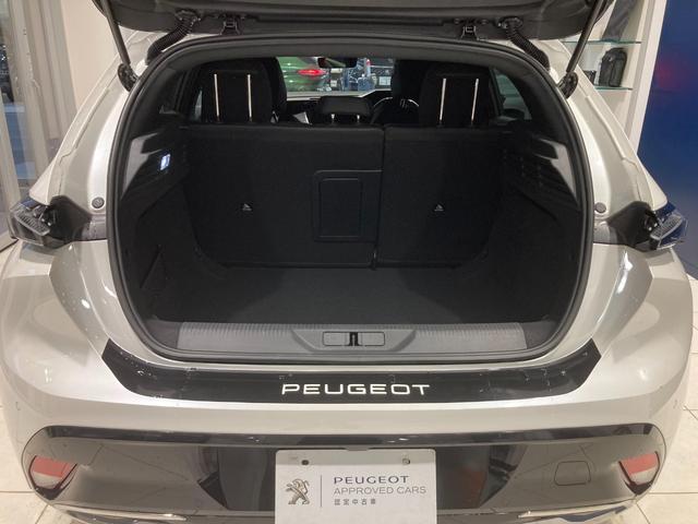 ３０８ ＧＴ　ブルーＨＤｉ　ディーゼルターボ　運転席パワーシート　運転席・助手席シートヒーター　ＡＤＡＳシステム　バックカメラ　ＬＥＤヘッドライト　ＥＴＣ　ＡｐｐｌｅＣａｒＰｌａｙ（14枚目）