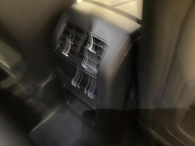 ３０８ ＧＴ　ブルーＨＤｉ　ディーゼルターボ　運転席パワーシート　運転席・助手席シートヒーター　ＡＤＡＳシステム　バックカメラ　ＬＥＤヘッドライト　ＥＴＣ　ＡｐｐｌｅＣａｒＰｌａｙ（16枚目）