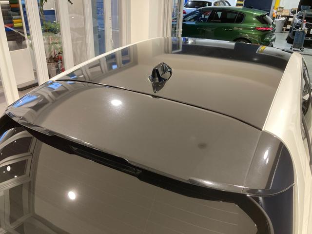 ３０８ ＧＴ　ブルーＨＤｉ　ディーゼルターボ　運転席パワーシート　運転席・助手席シートヒーター　ＡＤＡＳシステム　バックカメラ　ＬＥＤヘッドライト　ＥＴＣ　ＡｐｐｌｅＣａｒＰｌａｙ（20枚目）