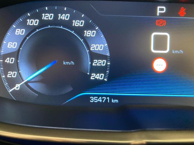 3008 ブルーHDi クリーンエディション ディーゼルターボ 1オーナー車 ディーゼルエンジン AppleCarPlay LEDヘッドライト ETC(8枚目)