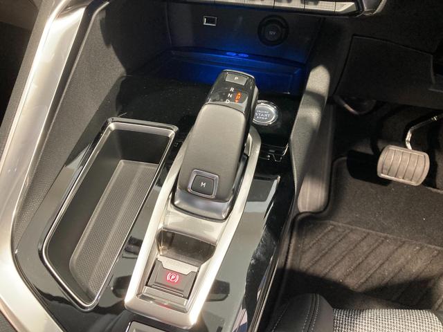 3008 ブルーHDi クリーンエディション ディーゼルターボ 1オーナー車 ディーゼルエンジン AppleCarPlay LEDヘッドライト ETC(15枚目)