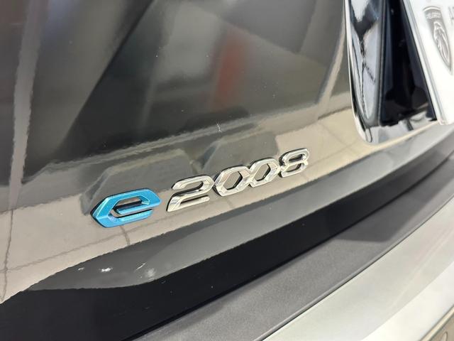 ｅ－２００８ ＧＴ　認定中古車　新車保証継承　サンルーフ　ＬＥＤヘッドライト　ＡｐｐｌｅＣａｒＰｌａｙ　バックカメラ　運転席・助手席シートヒーター（10枚目）