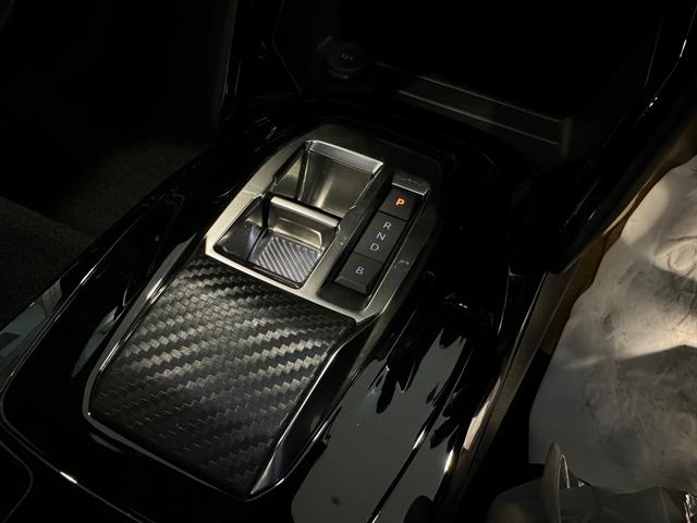 ｅ－２００８ ＧＴ　認定中古車　新車保証継承　サンルーフ　ＬＥＤヘッドライト　ＡｐｐｌｅＣａｒＰｌａｙ　バックカメラ　運転席・助手席シートヒーター（14枚目）