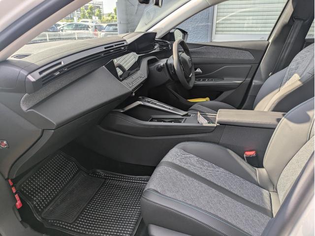 ４０８ アリュール　元弊社試乗車　ＬＥＤヘッドライト　バックカメラ　オートエアコン　ＡｐｐｌｅＣａｒＰｌａ対応　ＡＤＡＳシステム（5枚目）