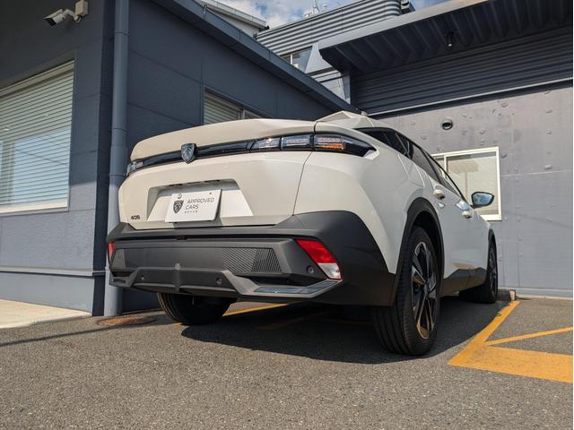 ４０８ アリュール　元弊社試乗車　ＬＥＤヘッドライト　バックカメラ　オートエアコン　ＡｐｐｌｅＣａｒＰｌａ対応　ＡＤＡＳシステム（9枚目）