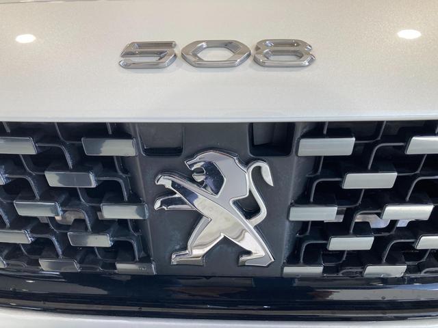 ５０８ ＧＴ　ブルーＨＤｉ　ディーゼルターボ　ＥＴＣ　純正ナビゲーション　ＴＶ　ＡｐｐｌｅＣａｒＰｌａｙ　ディーゼルエンジン　レザーシート　運転席・助手席シートヒーター　ＬＥＤヘッドライト　コブラシフト　ＡＤＡＳシステム（6枚目）