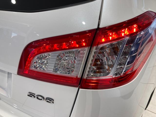 508 SW GT ブルーHDi ディーゼルターボ パノラミックガラスルーフ ETC  ディーゼルターボ オートエアコン シートヒーター バックカメラ LEDヘッドライト プッシュスタート(35枚目)