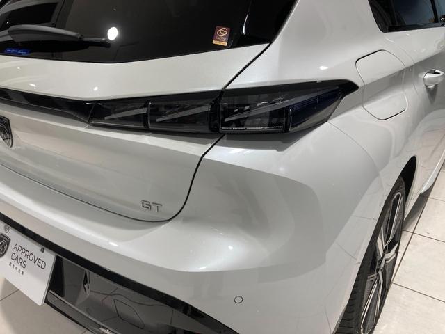 ３０８ ＧＴ　ブルーＨＤｉ　ブルーナッパエディション　ディーゼルターボ　ＥＴＣ　バックカメラ　ＡｐｐｌｅＣａｒＰｌａｙ　ナッパレザーシート　ガラスサンルーフ　運転席・助手席シートヒーター　運転席パワーシート　新車メーカー保証継承（11枚目）