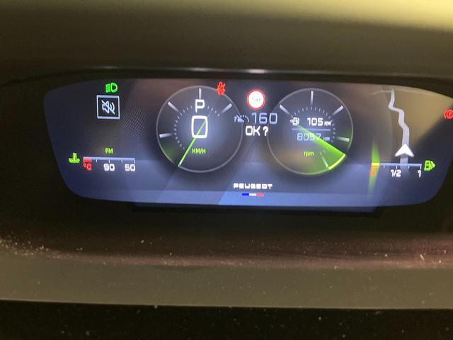 ３０８ ＧＴ　ブルーＨＤｉ　ブルーナッパエディション　ディーゼルターボ　ＥＴＣ　バックカメラ　ＡｐｐｌｅＣａｒＰｌａｙ　ナッパレザーシート　ガラスサンルーフ　運転席・助手席シートヒーター　運転席パワーシート　新車メーカー保証継承（20枚目）