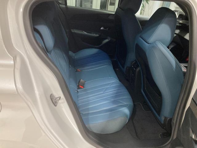 ３０８ ＧＴ　ブルーＨＤｉ　ブルーナッパエディション　ディーゼルターボ　ＥＴＣ　バックカメラ　ＡｐｐｌｅＣａｒＰｌａｙ　ナッパレザーシート　ガラスサンルーフ　運転席・助手席シートヒーター　運転席パワーシート　新車メーカー保証継承（37枚目）