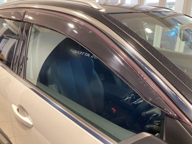 ３００８ ＧＴ　ブルーＨＤｉ　ディーゼルターボ　パワーバックドア　バックカメラ　ＥＴＣ　ＬＥＤヘッドライト　ディーゼルターボ　電動ガラスサンルーフ　運転席パワーシート　運転席・助手席シートヒーター　ＡｐｐｌｅＣａｒＰｌａｙ（7枚目）