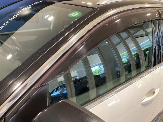 ３００８ ＧＴ　ブルーＨＤｉ　ディーゼルターボ　パワーバックドア　バックカメラ　ＥＴＣ　ＬＥＤヘッドライト　ディーゼルターボ　電動ガラスサンルーフ　運転席パワーシート　運転席・助手席シートヒーター　ＡｐｐｌｅＣａｒＰｌａｙ（8枚目）